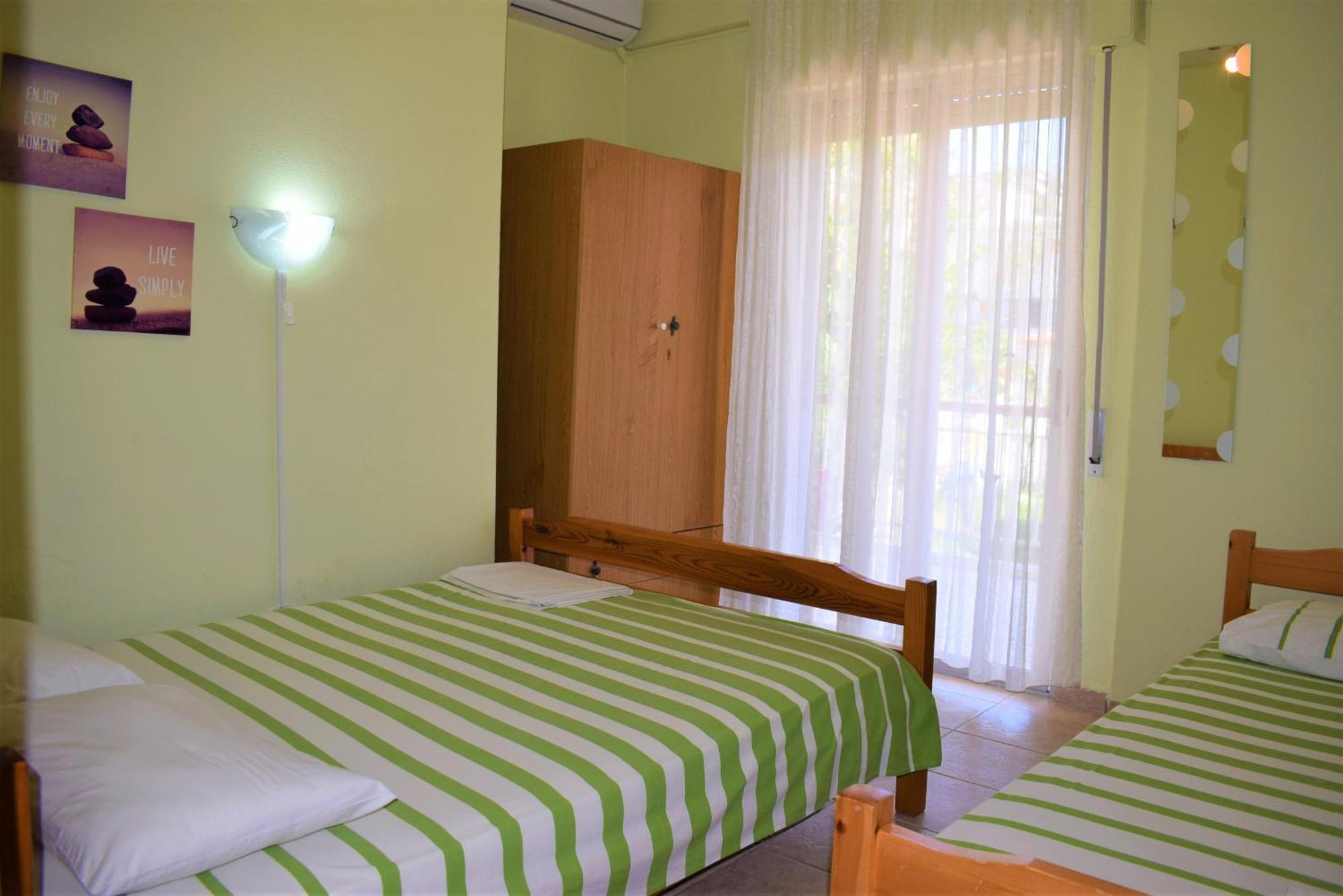 Apartments Anesis Pantazis Aszproválta Kültér fotó